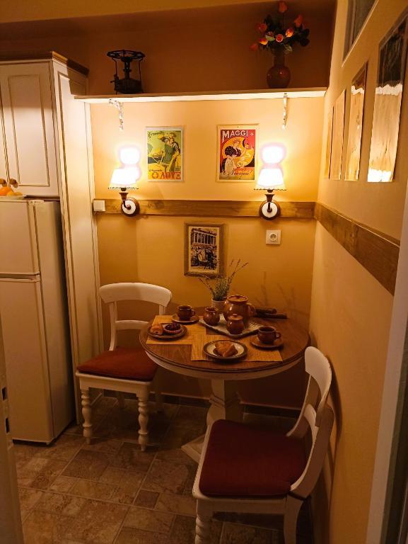 Something About Mary Apartment *